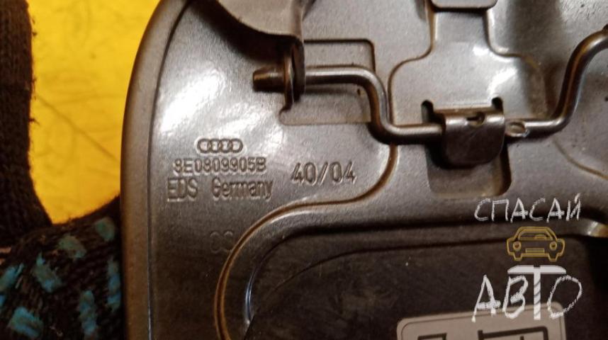 Audi A4 (B5) Лючок бензобака