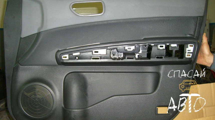 Nissan X-Trail (T31) Обшивка двери передней правой