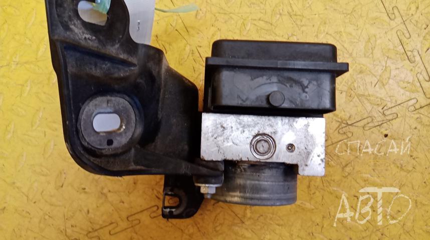 Opel Corsa D Блок ABS (насос)