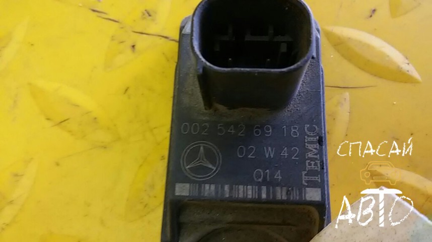 Mercedes-Benz W220 S-klass Датчик ускорения - OEM A0025426918