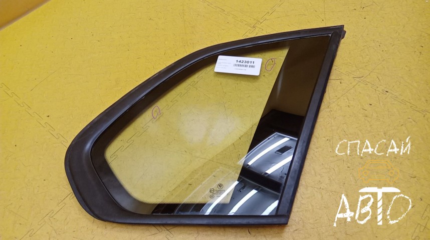 BMW X5 E70 Стекло кузовное глухое правое - OEM 51377207882