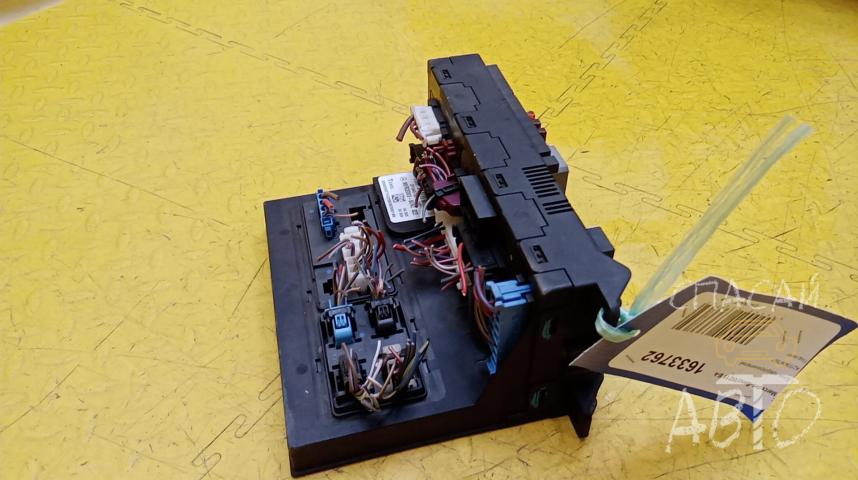 Mercedes-Benz W211 E-klasse Блок предохранителей