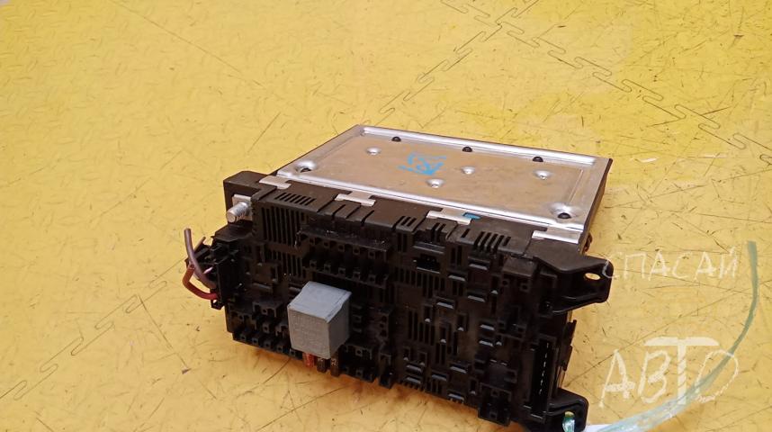 Mercedes-Benz W211 E-klasse Блок предохранителей