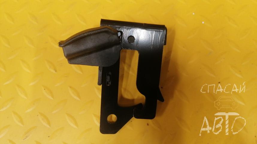 Mercedes-Benz W166 M-Klasse (ML/GLE) Замок капота