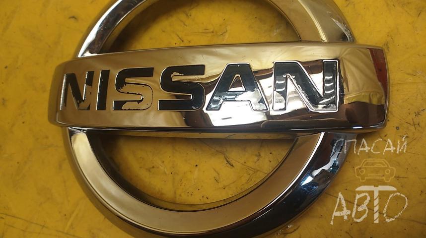 Nissan Qashqai (J11) Эмблема