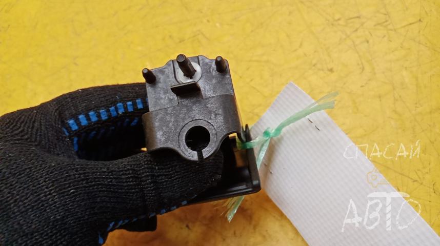 Ford Explorer Ручка открывания капота