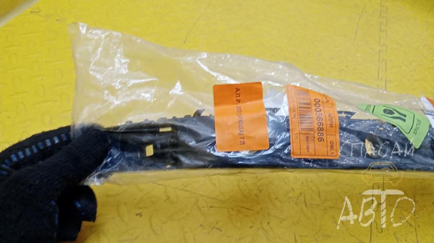 Nissan X-Trail (T32) Направляющая заднего бампера