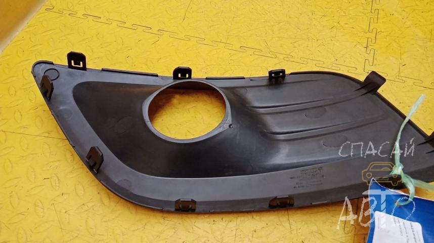 VAZ Largus Решетка в бампер