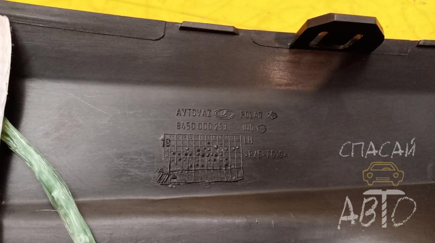 VAZ Largus Решетка в бампер