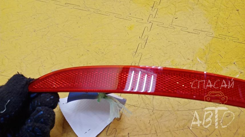 Lexus ES Отражатель в бампер