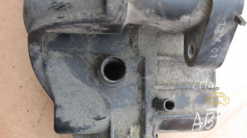 Toyota Yaris Коллектор впускной