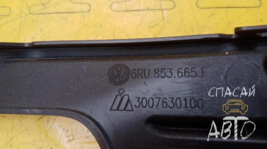 Volkswagen Polo (Sed RUS) Решетка в бампер