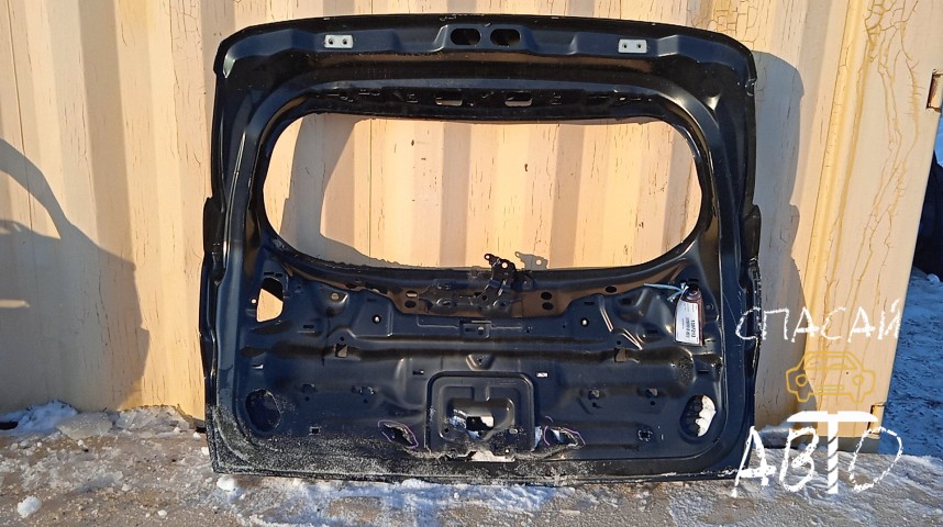 Ford Focus III Дверь багажника - OEM 1834446