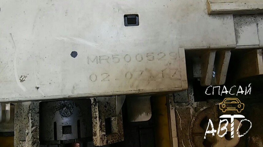 Mitsubishi Carisma (DA) Блок управления печкой - OEM MR500529