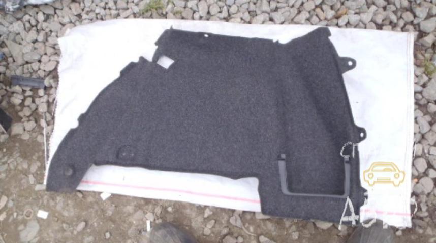Volkswagen Golf 5 Обшивка багажника