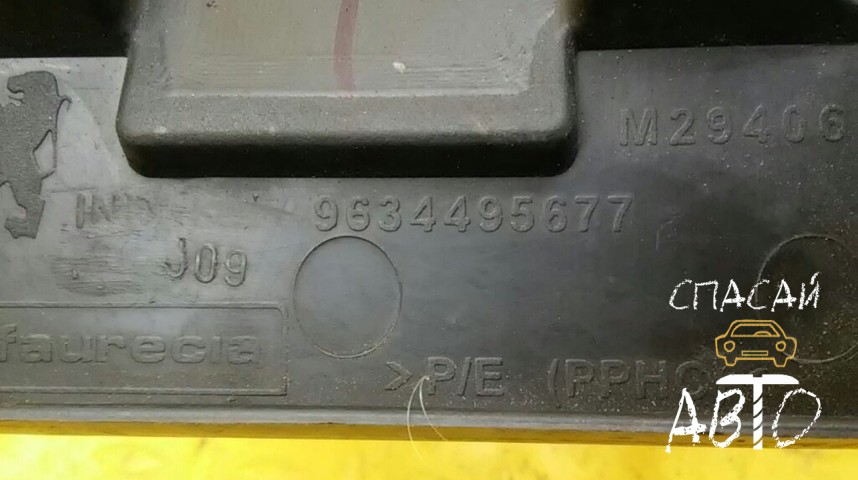 Peugeot 307 Консоль - OEM 9634495677