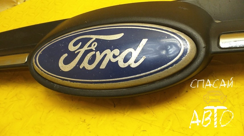 Ford Focus III Решетка радиатора - OEM 1703892