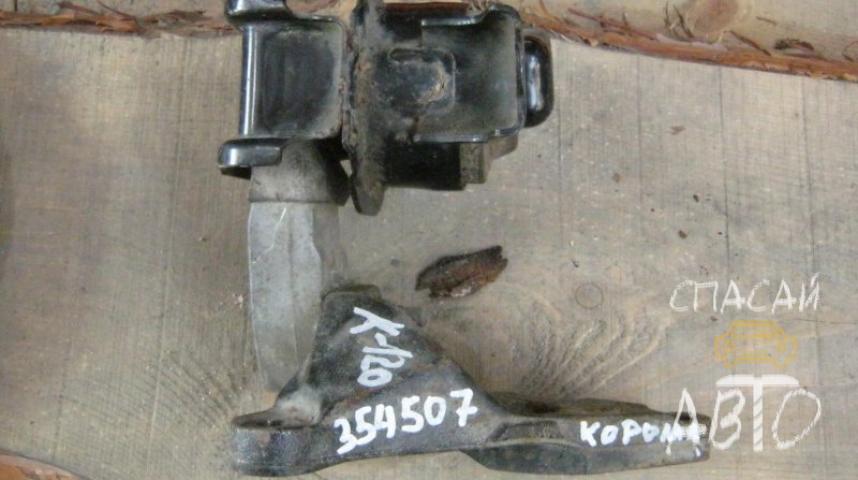 Toyota Corolla E12 Кронштейн двигателя