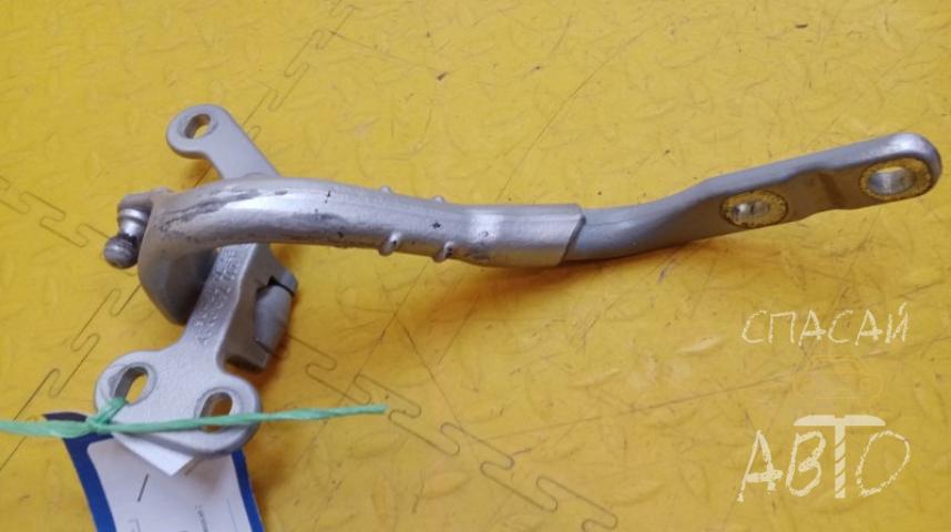 Mercedes-Benz W251 R-klasse Петля багажника