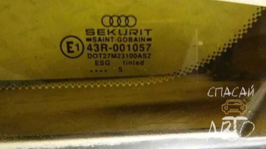 Audi A4 (B5) Стекло кузовное глухое правое