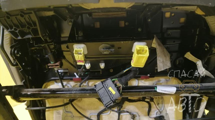 Volkswagen Touareg I Сиденья (комплект)