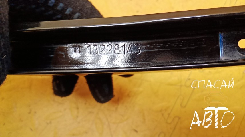 Opel Insignia Накладка двери передней левой - OEM 13228143