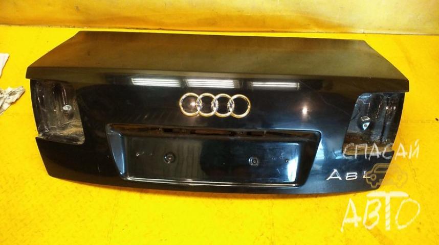 Audi A8 (4D) Крышка багажника