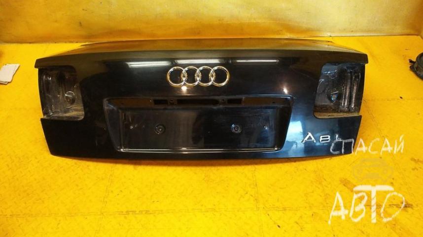 Audi A8 (4D) Крышка багажника