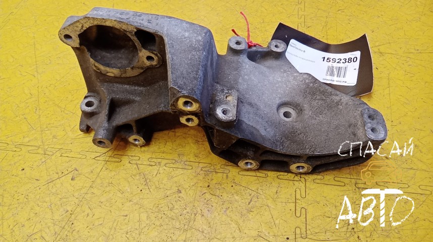 Opel Vectra B Кронштейн кондиционера - OEM 90528680