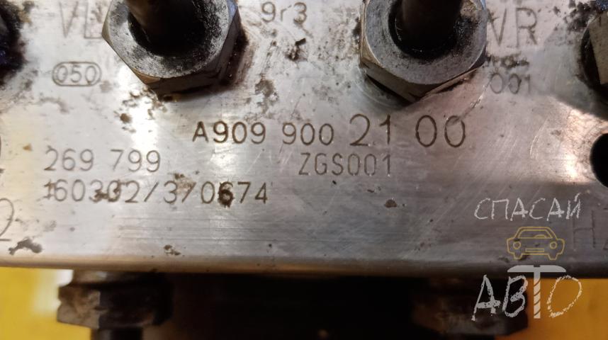 Mercedes-Benz Sprinter (901-905)/Sprinter Classic (909) Блок ABS (насос)