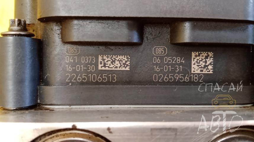 Mercedes-Benz Sprinter (901-905)/Sprinter Classic (909) Блок ABS (насос)