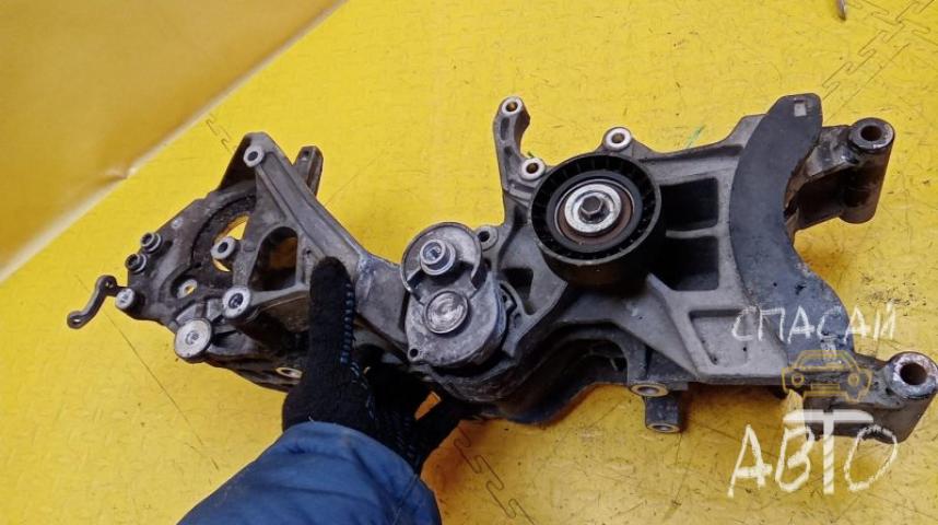 Volkswagen Crafter Кронштейн генератора