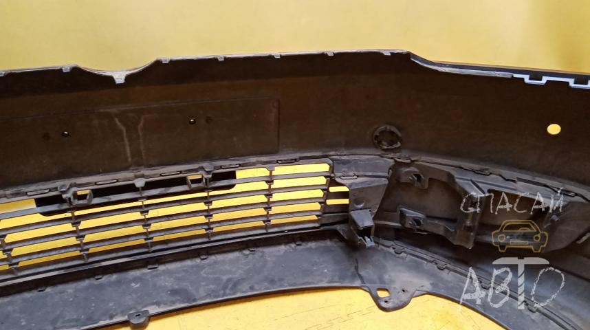 Volkswagen Touran II Бампер передний