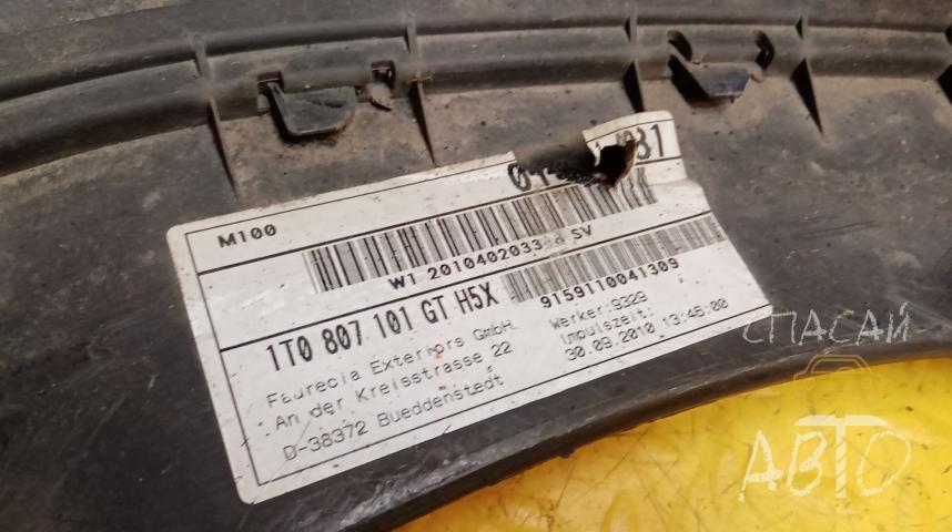 Volkswagen Touran II Бампер передний