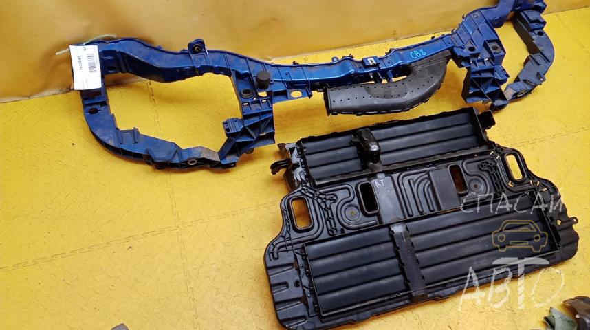 Ford Focus III Панель передняя