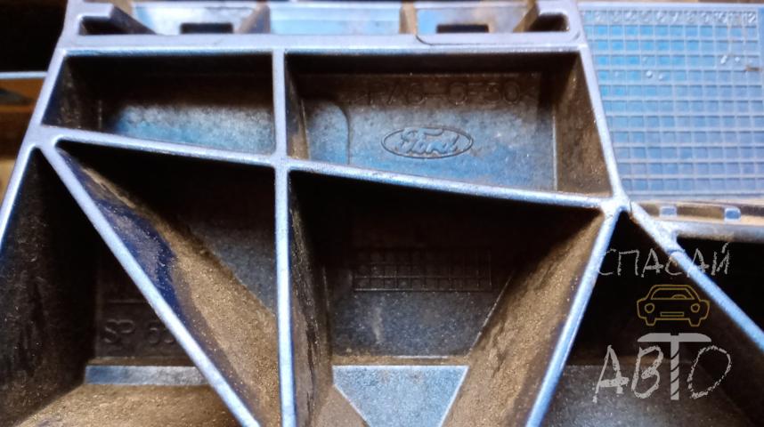 Ford Focus III Панель передняя