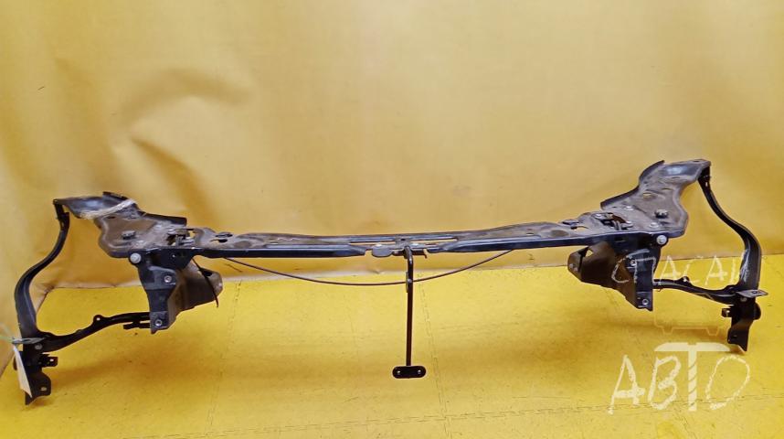 Mercedes-Benz W218 CLS Панель передняя