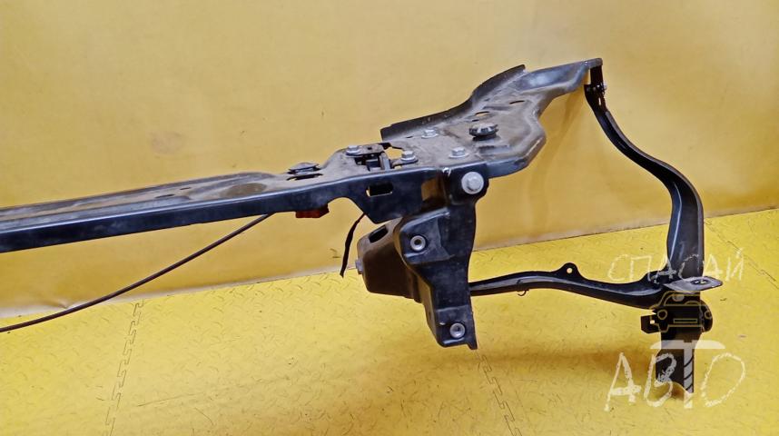 Mercedes-Benz W218 CLS Панель передняя