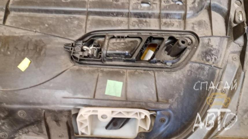Volkswagen Passat CC Обшивка двери задней правой