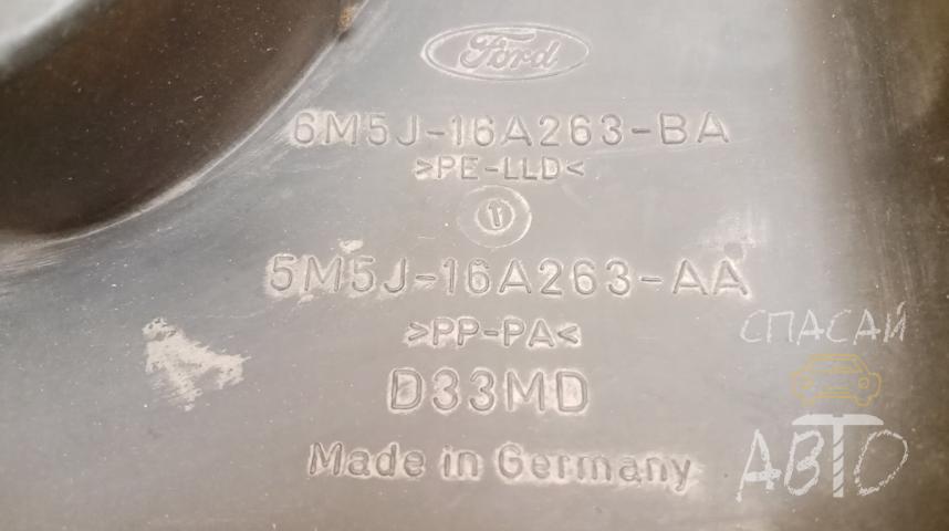 Ford Focus II Брызговик передний