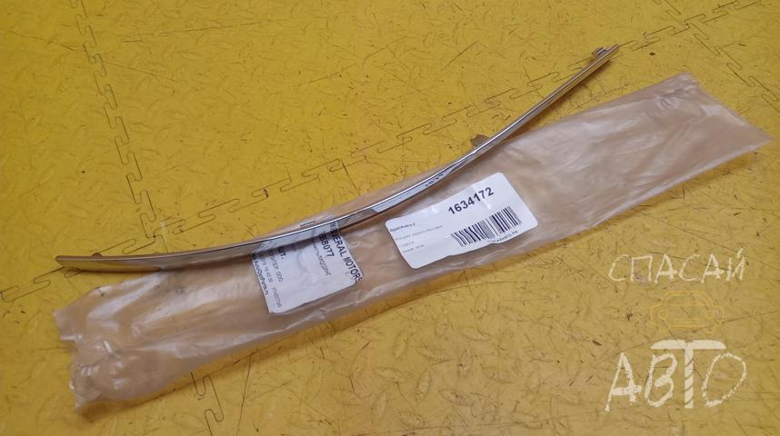 Opel Astra J Молдинг заднего бампера