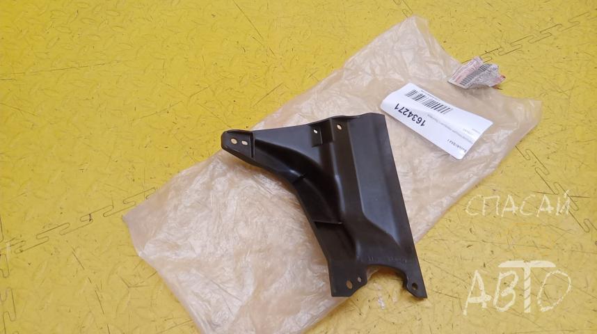 Suzuki SX4 I Направляющая переднего бампера