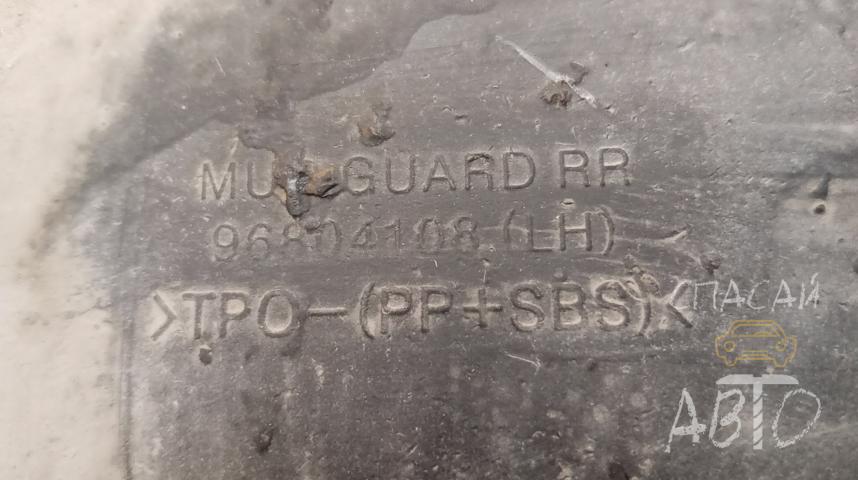 Opel Antara Брызговик задний
