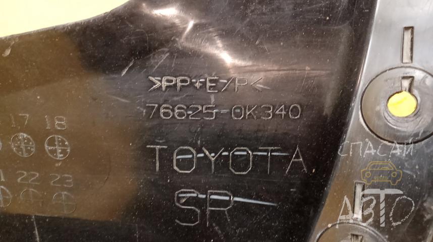 Toyota Fortuner Брызговик задний