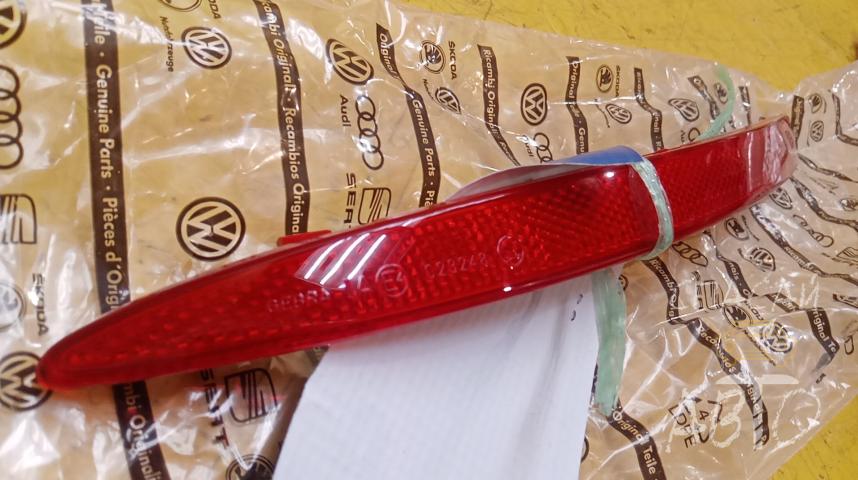 Skoda Octavia (A5 1Z-) Отражатель в бампер