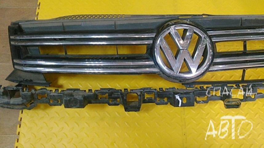 Volkswagen Tiguan Решетка радиатора