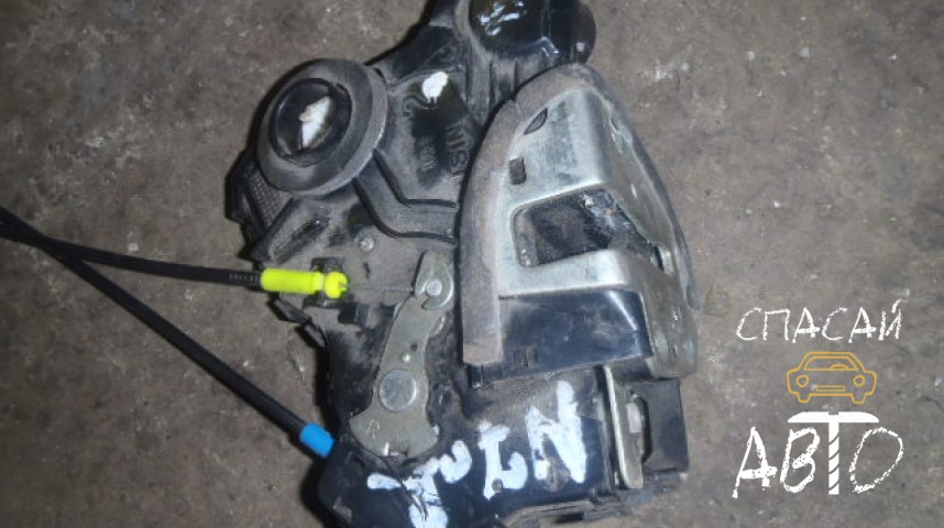 Toyota Auris (E15) Замок двери передней правой - OEM 6903012490