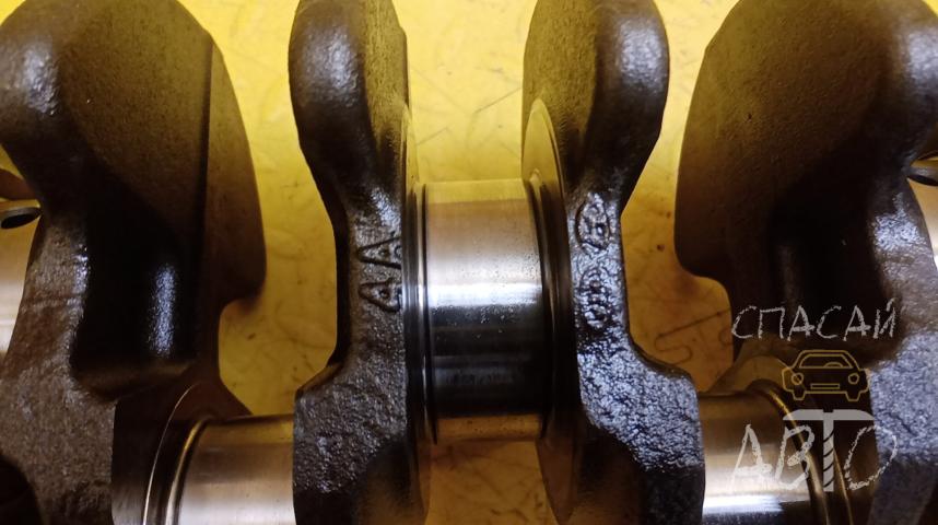 KIA Sportage II Коленвал