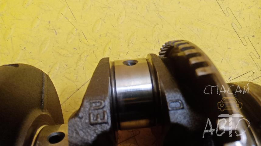 KIA Sportage II Коленвал