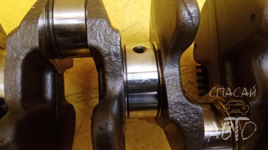KIA Sportage II Коленвал